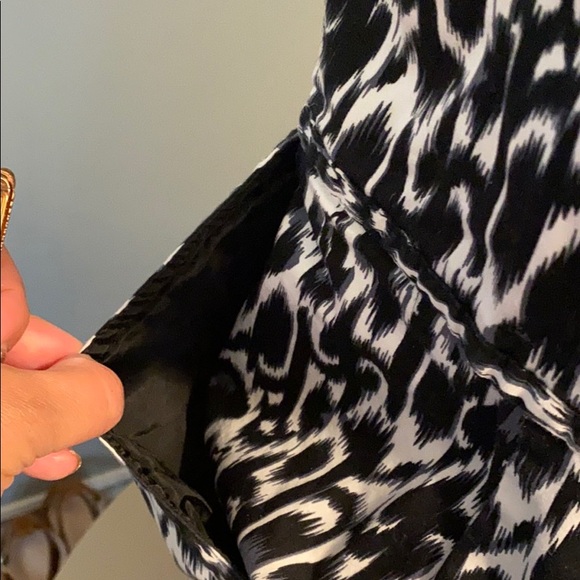 Knee length pencil dress with pockets! - Picture 5 of 6